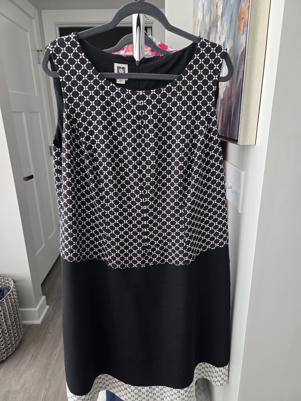 Anne Klein Black and White Geometric Midi Shift Dress